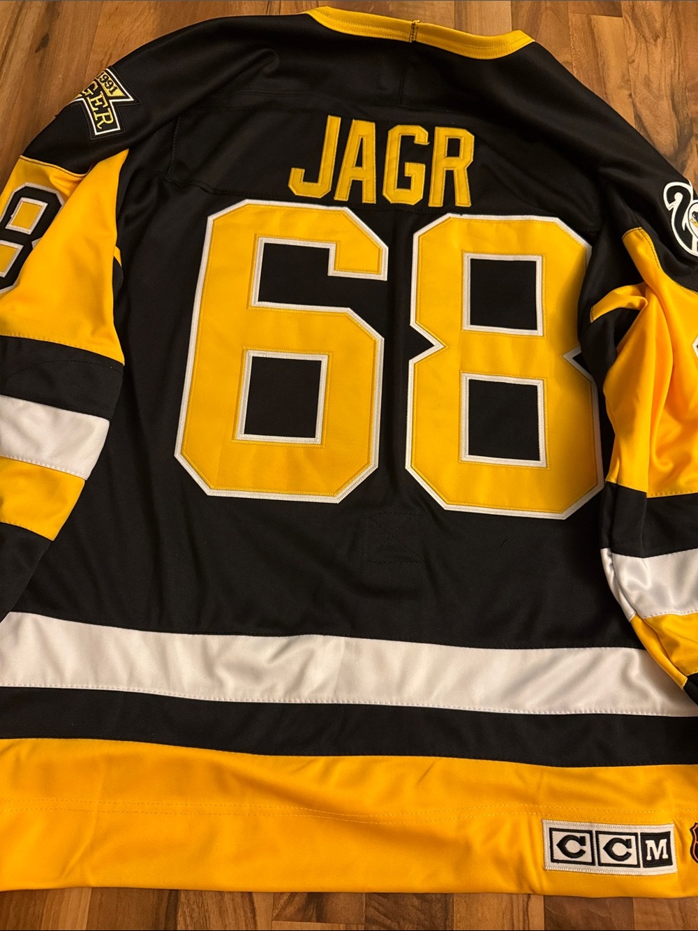 CCM Black and Yellow  Jaromir Jagr Hockey Jersey with Penguin Crest - Picture 4 of 4